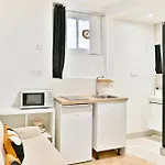Small air-conditioned studio - Pereire