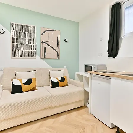 Apartment Small Air-conditioned - Pereire